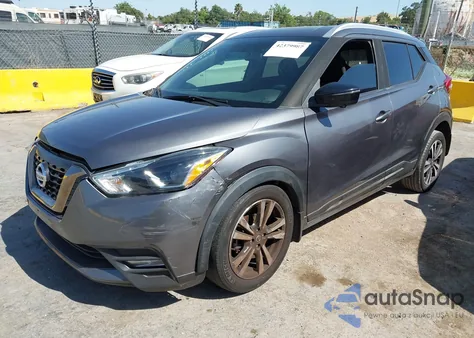 2019 Nissan Kicks Sr from USA, damaged, VIN 3N1CP5CUXKL569256